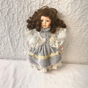 Seymour Mann Porcelain Doll Vintage Victorian Collectible Toy -FIG
